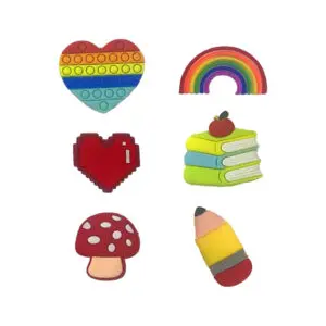 Cartela com 6 Unidades de Pins / Broche / Pingente para Estojo, Caderno e Crocs Picky Holic - Tris - Imagem 7